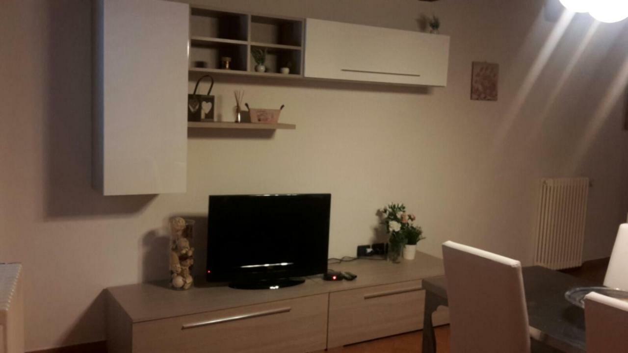 Appartement La Dimora Di Angela à Barberino di Mugello Extérieur photo